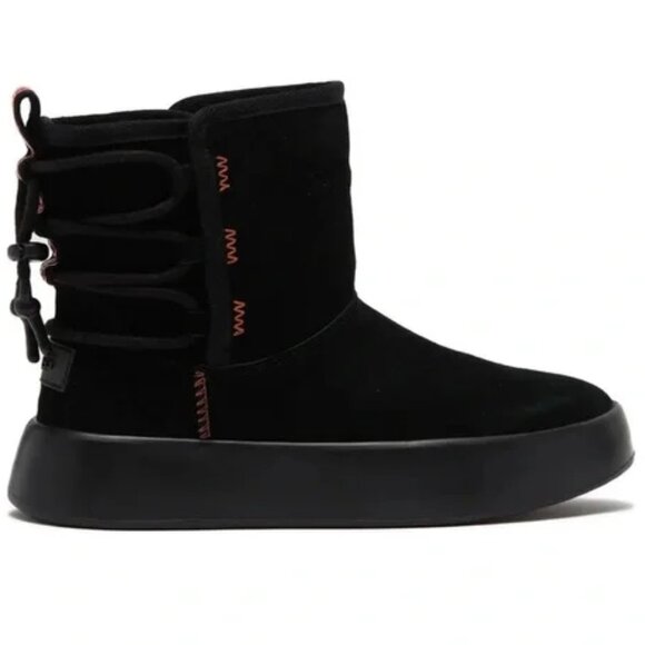 UGG】新品Classic Boom Ankle Boot Classic Boom Ankle Boot Boot | UGG®